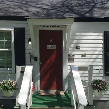 Rappahannock River Cottage Near I-95!